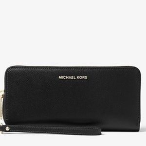 Michael Kors Black Leather Continental Wristlet